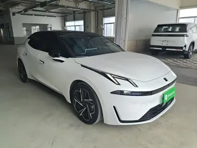 Lynk & Co 07 EM-P 2025, 28500 км, за 108200 CNY