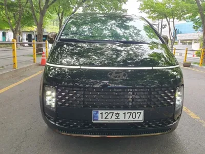 Hyundai Staria 2025, 7981 км, за 75000000 KRW