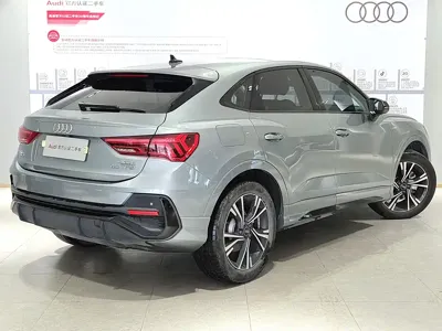 Audi Q3 Sportback 2022, 19100 км, за 108800 CNY