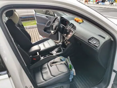 Volkswagen Tiguan L 2019, 91600 км, за 99900 CNY - фото 20
