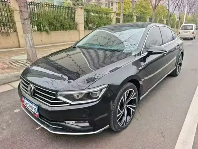 Volkswagen Magotan · 2022 год