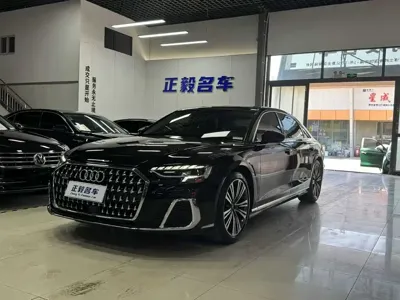 Audi A8 · 2023 год