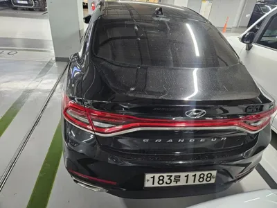 Hyundai Grandeur 2018, 172354 км, за 10440000 KRW