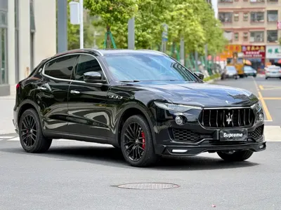 Maserati Levante 2019, 120000 км, за 198000 CNY