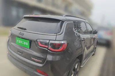 Jeep Compass 2017, 104100 км, за 54159.42 CNY