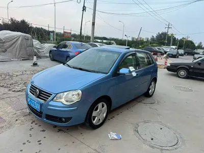 Volkswagen Polo 2008, 110000 км, за 11800 CNY