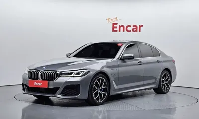 BMW 5-Series · 2023 год
