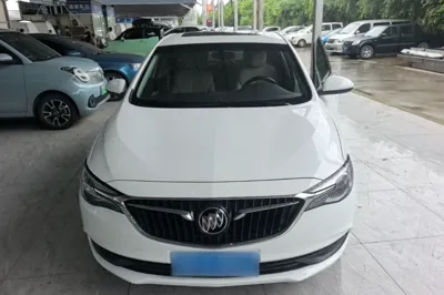 Buick GT 2018, 145300 км, за 35356.24 CNY