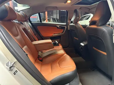 Volvo S60 2017, 130000 км, за 39800 CNY - фото 29