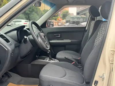 Kia Soul 2015, 100000 км, за 21800 CNY