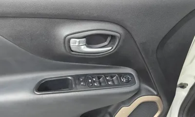 Jeep Renegade 2017, 120056 км, за 8400000 KRW - фото 30