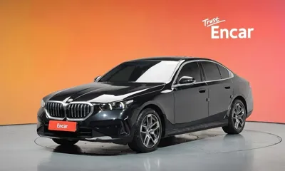 BMW 5-Series · 2025 год