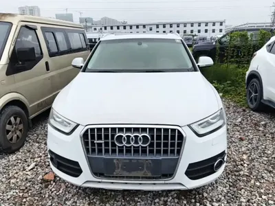 Audi Q3 2015, 115200 км, за 42300 CNY