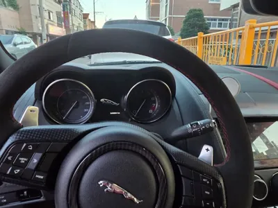 Jaguar F-Type · 2015 год