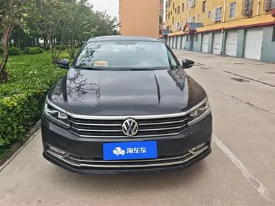 Volkswagen Passat 2019, 27400 км, за 67000 CNY