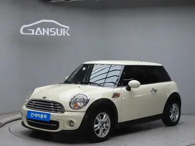 MINI Cooper 2011, 112582 км, за 3300000 KRW