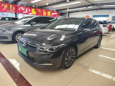 Volkswagen Golf · 2021 год