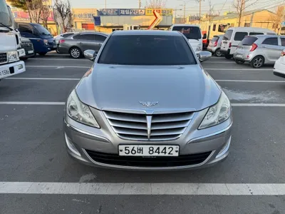 Hyundai Genesis 2013, 316385 км, за 3800000 KRW