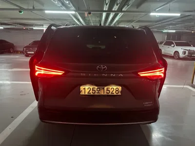 Toyota Sienna 2021, 57846 км, за 42500000 KRW
