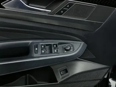 Volkswagen Passat 2023, 25000 км, за 103800 CNY - фото 9