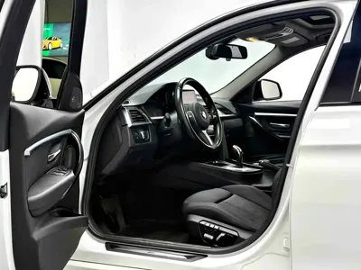 BMW 3 Series 2018, 70000 км, за 81400 CNY - фото 5