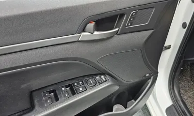 Hyundai Avante 2018, 61662 км, за 14500000 KRW - фото 17