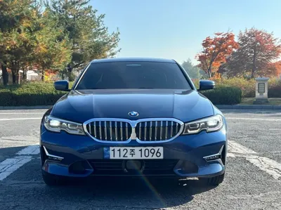 BMW 3-Series 2022, 39011 км, за 26900000 KRW