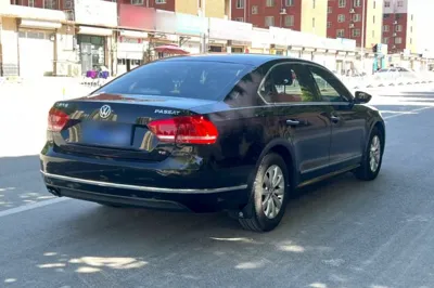 Volkswagen Passat 2015, 78900 км, за 58140.41 CNY