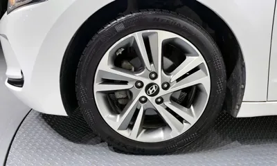 Hyundai Avante 2018, 101482 км, за 11500000 KRW - фото 5