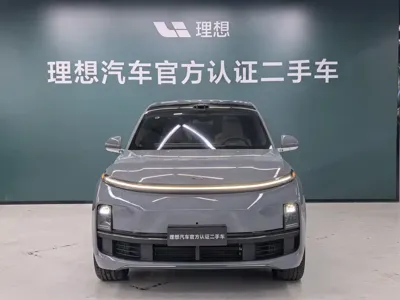 Li Auto Li L8 2025, 12900 км, за 282800 CNY