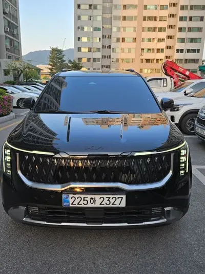 Kia Canival · 2025 год