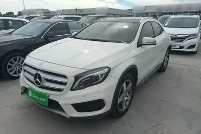 Mercedes-Benz GLA · 2015 год