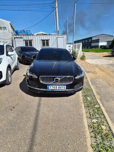 Volvo S90 · 2024 год