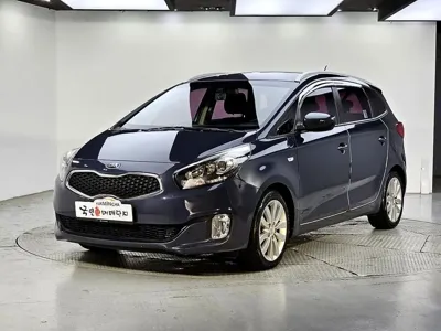 Kia Carens · 2015 год