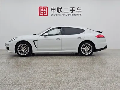 Porsche Panamera 2016, 65300 км, за 251000 CNY