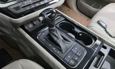 Kia Canival 2016, 146464 км, за 10800000 KRW - фото 9