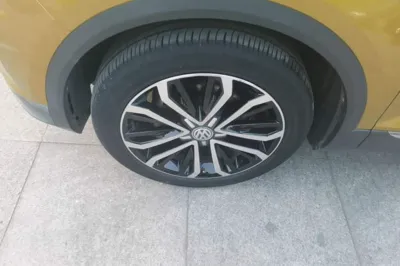 Volkswagen T-Roc 2018, 68000 км, за 71598.65 CNY - фото 15