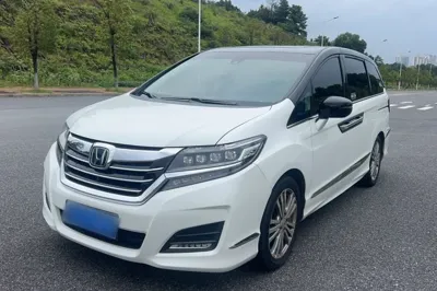 Honda Elysion 2016, 131700 км, за 126190.7 CNY