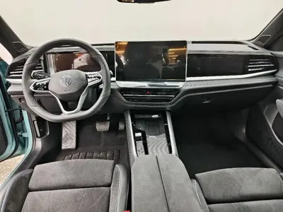 Volkswagen Passat 2024, 4500 км, за 152000 CNY - фото 10