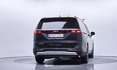 Kia Canival 2023, 15017 км, за 28250000 KRW