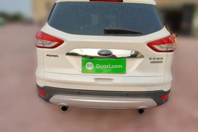 Ford Kuga 2015, 64400 км, за 37953.05 CNY