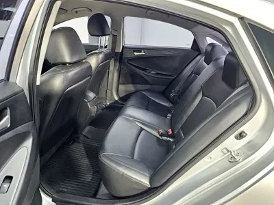 Hyundai Sonata 2014, 244242 км, за 2300000 KRW - фото 9