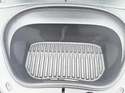 Tesla Model 3 2024, 49800 км, за 164800 CNY - фото 21