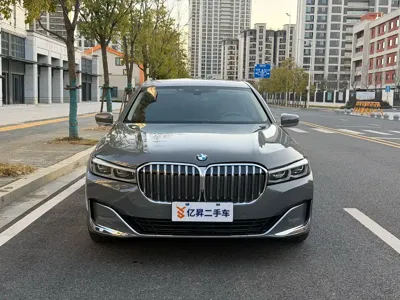 BMW 7 Series · 2020 год