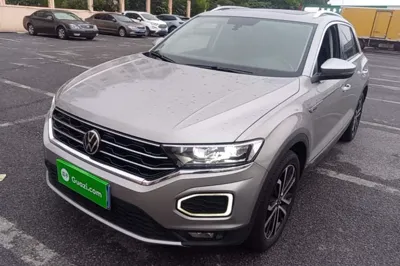 Volkswagen T-Roc · 2021 год