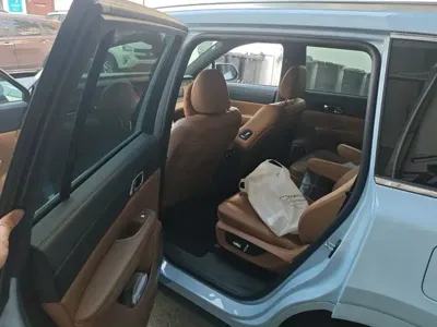 Li Auto Li ONE 2020, 85000 км, за 105000 CNY