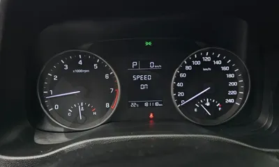 Hyundai Avante 2018, 181118 км, за 8450000 KRW - фото 8