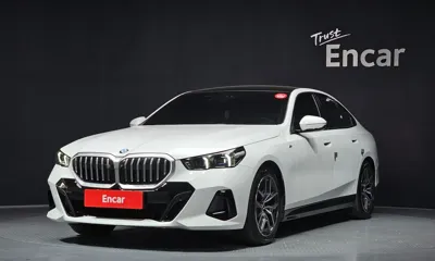 BMW 5-Series · 2024 год
