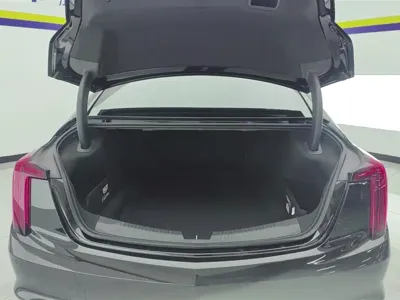Cadillac CT5 2022, 59000 км, за 126800 CNY