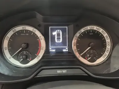 Skoda Octavia 2021, 70000 км, за 52300 CNY - фото 14